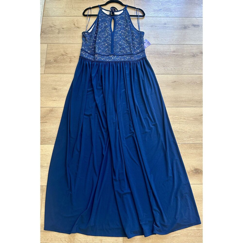 Women's Formal Gown Dress NW Woman Navy Blue/Nude Lace Sequin Top Size 16W NWT!